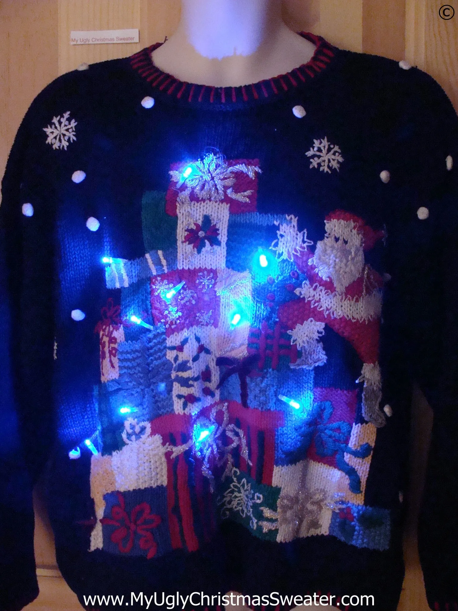 80s Tacky Christmas Sweater with Santa, Gifts, with Lights