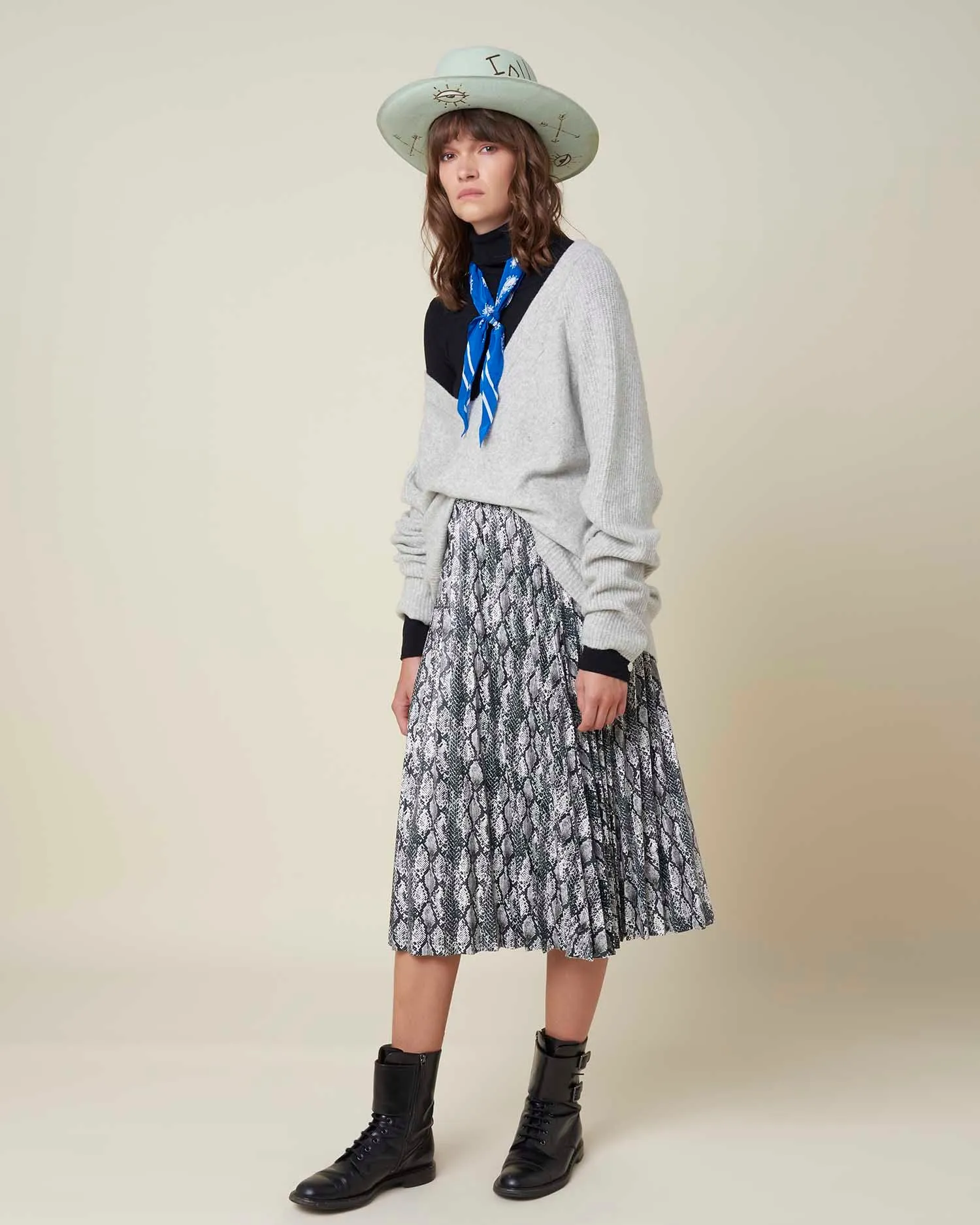 Crop puff sleeves sweater