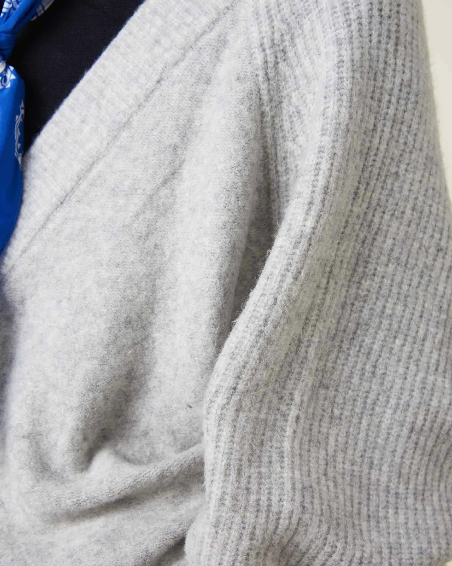 Crop puff sleeves sweater