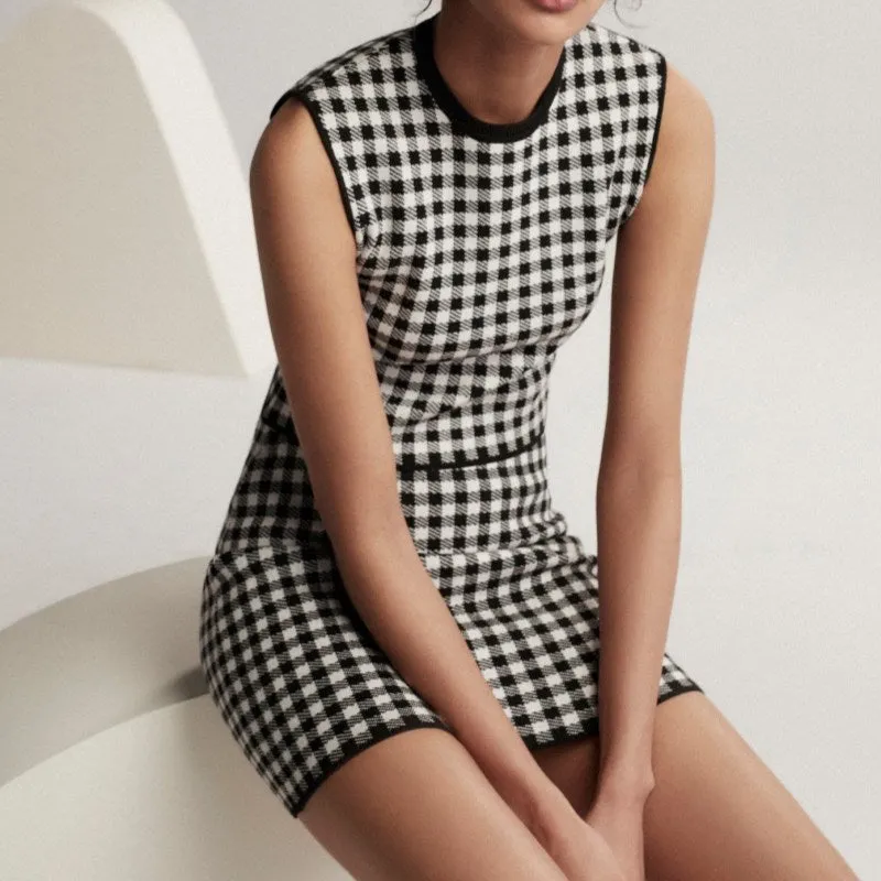 Custom Black and White Checkered Knitted Set - Crop Top and Skirt for Women