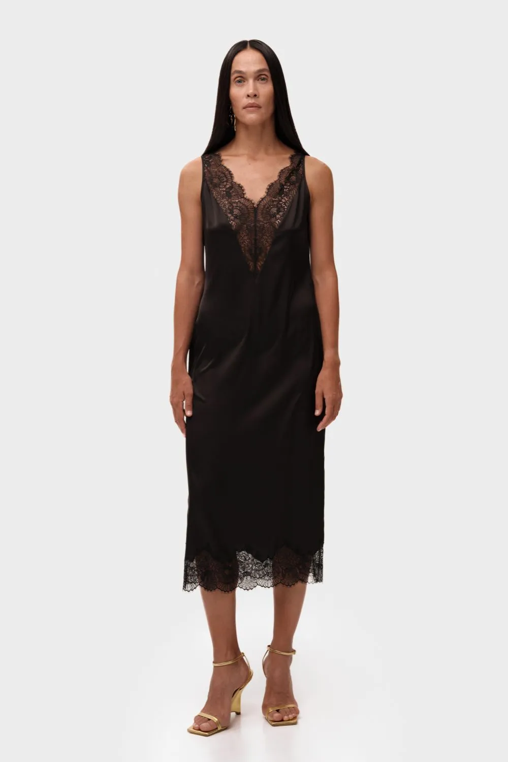 Dress with lace