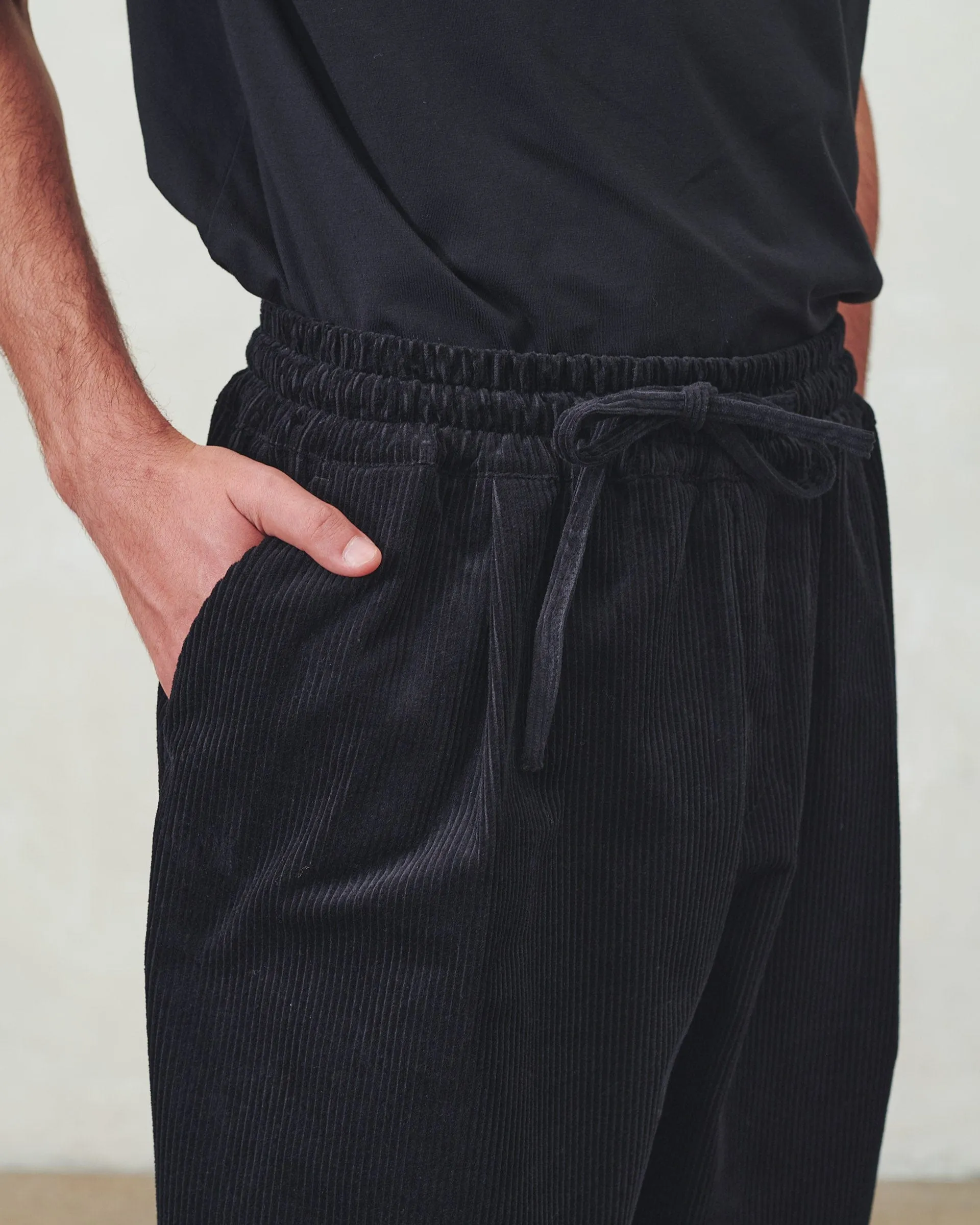 Oversized Baggy - Black Corduroy