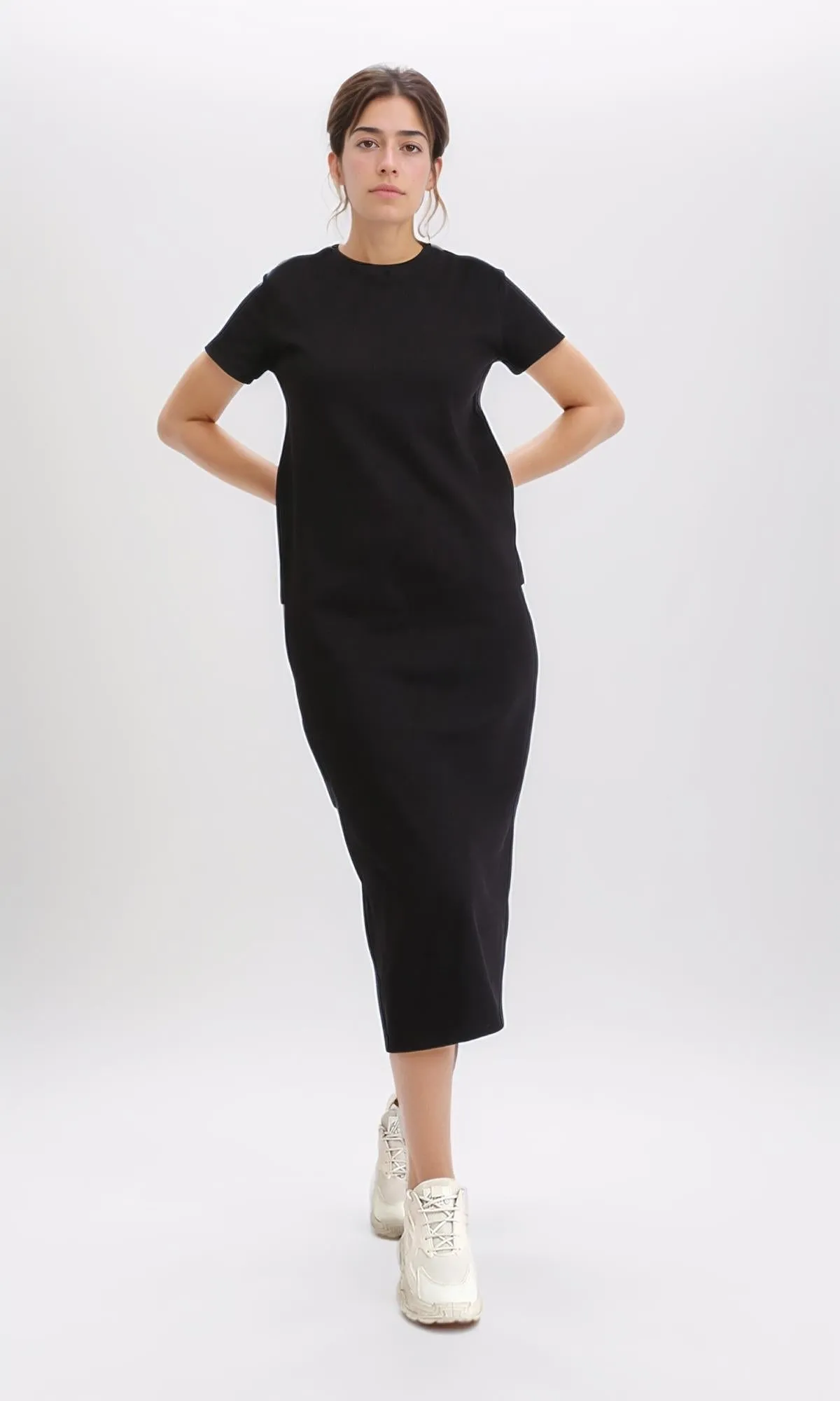 R210656 - Short Sleeves Solid Midi Dress - Black