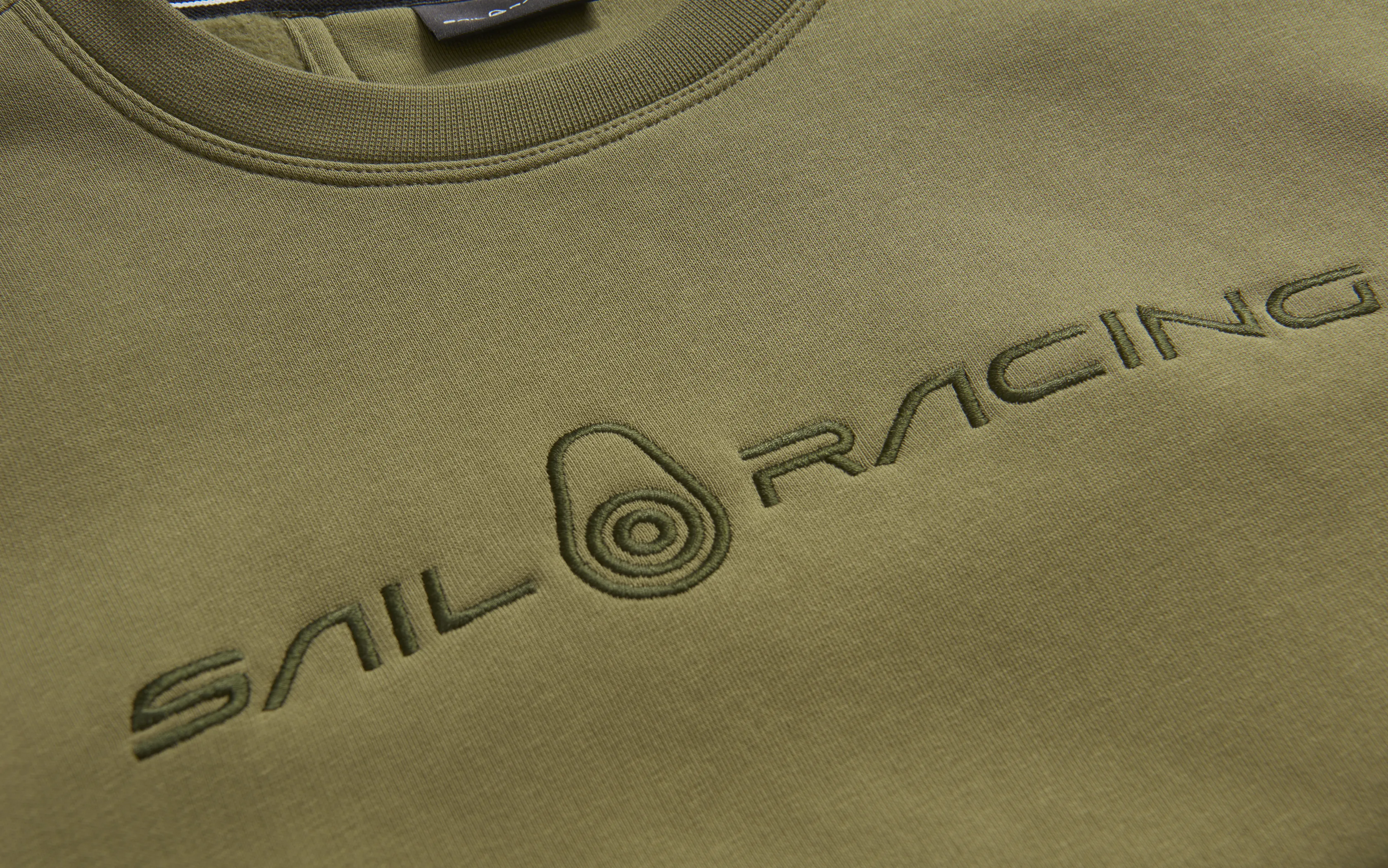 Sail Racing Men&#x27;s Bowman Sweater Dusty Olive | Buy Sail Racing Men&#x27;s Bowman Sweater Dusty Olive here | Outnorth